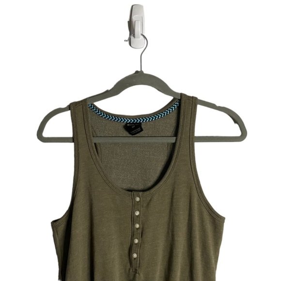 Far West Women's Green Sleeveless Button-Down Romper - Picture 2 of 9